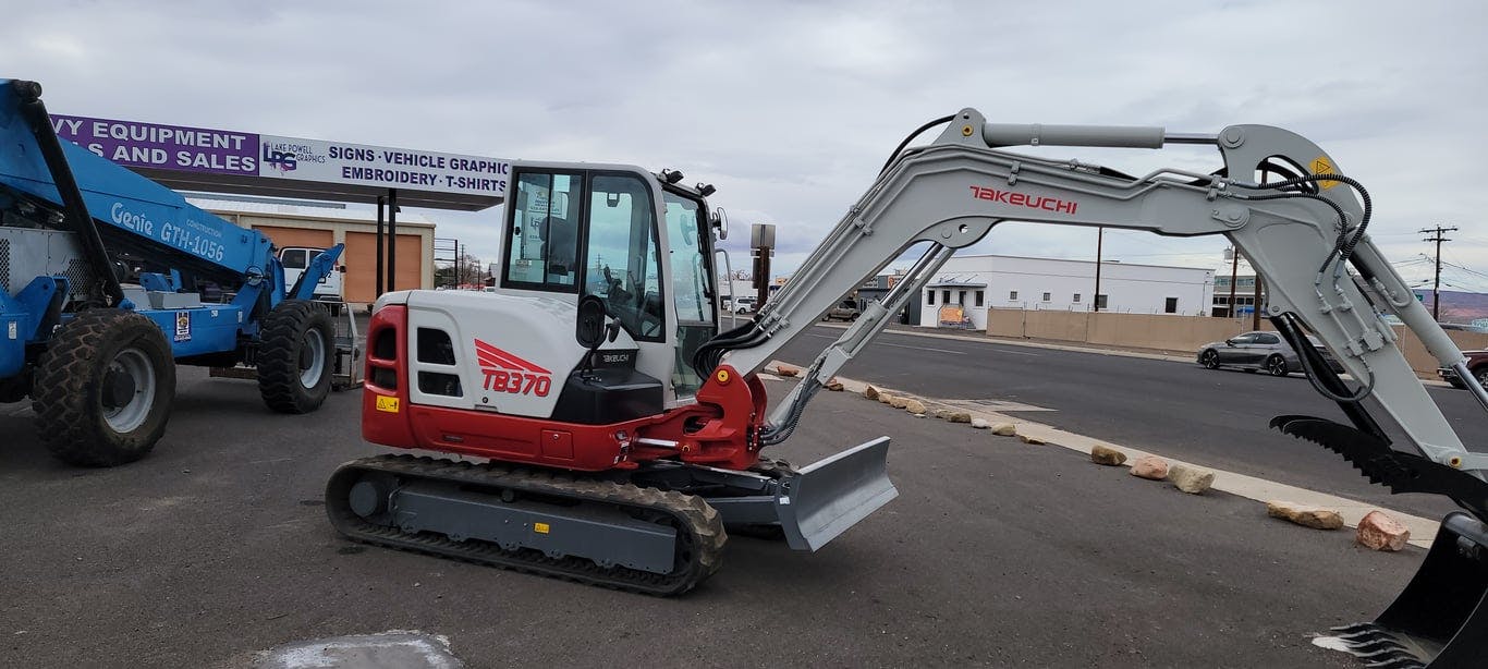 Takeuchi TB370 14K Excavator W/ Hydraulic Thumb Full Cab and Front Blade