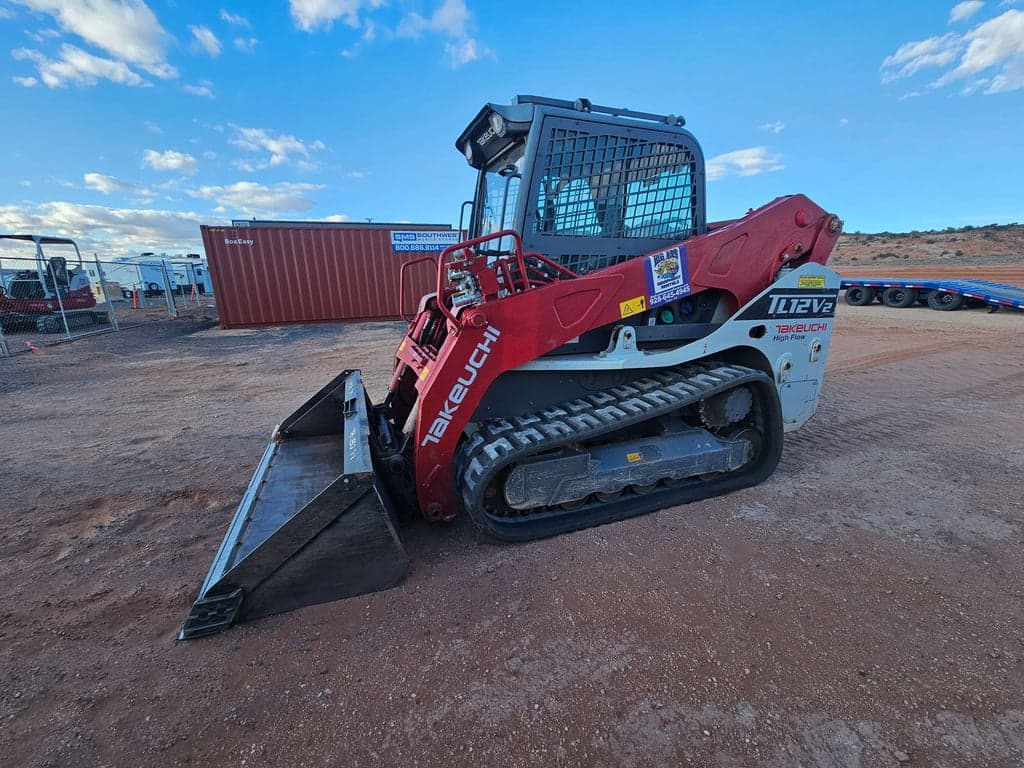 Takeuchi TL12V2 w/84" Bucket
