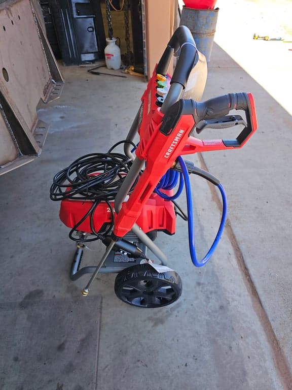 2400 PSI Electric Pressure Washer 2400 PSI Electric Pressure Washer