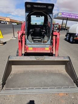 Takeuchi TL6 w/67" Bucket Takeuchi TL6 w/67" Bucket