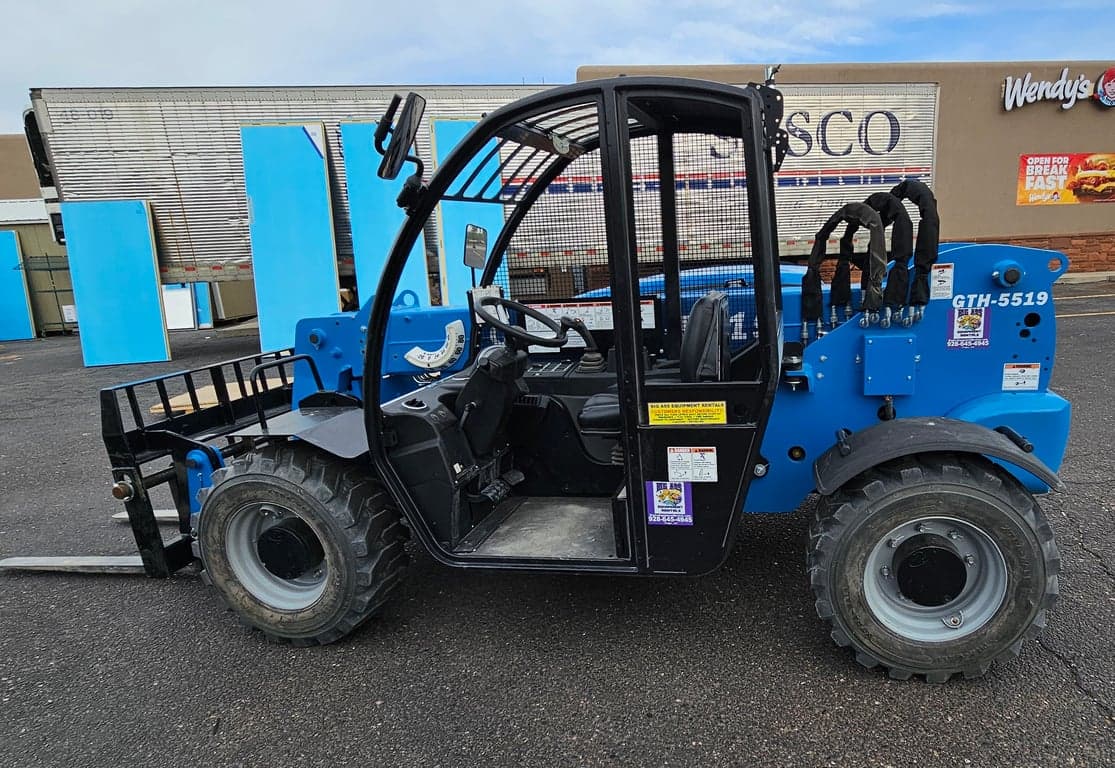 Genie 5500k 19' Telehandler