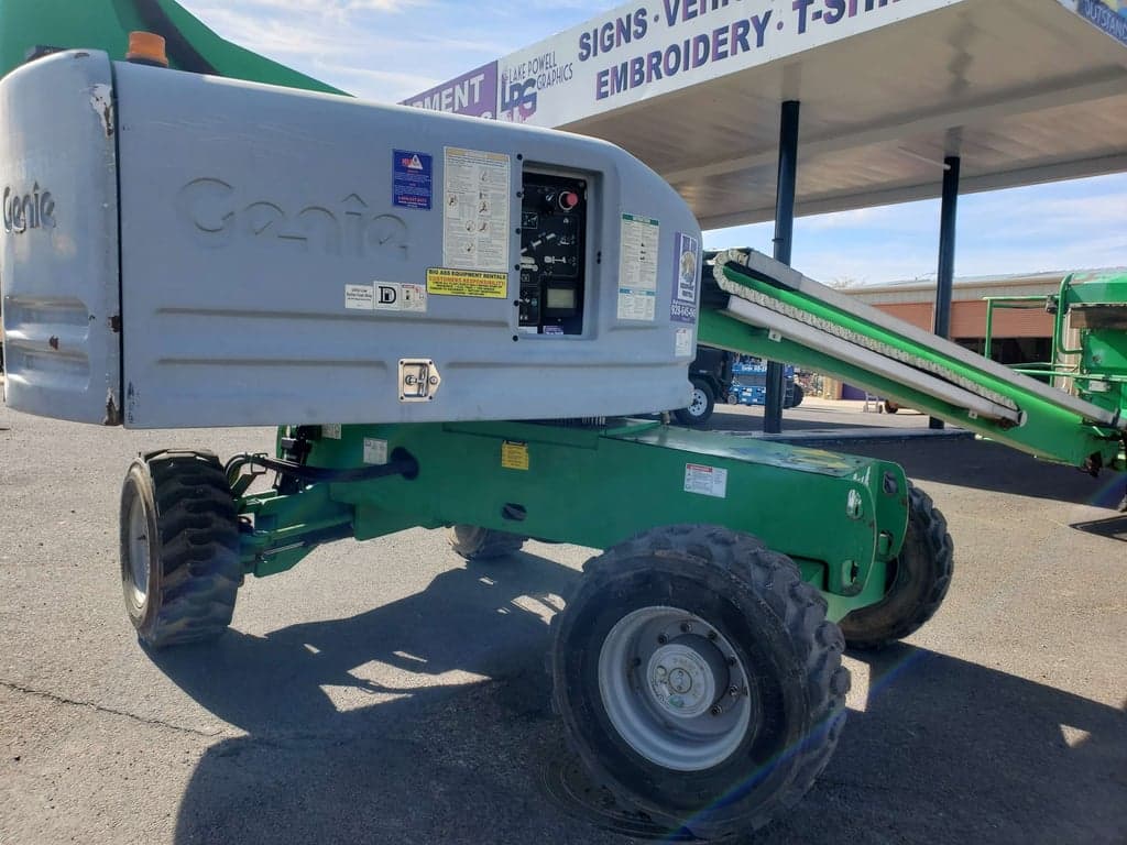 Genie 40' 4wd Diesel Boom Lift