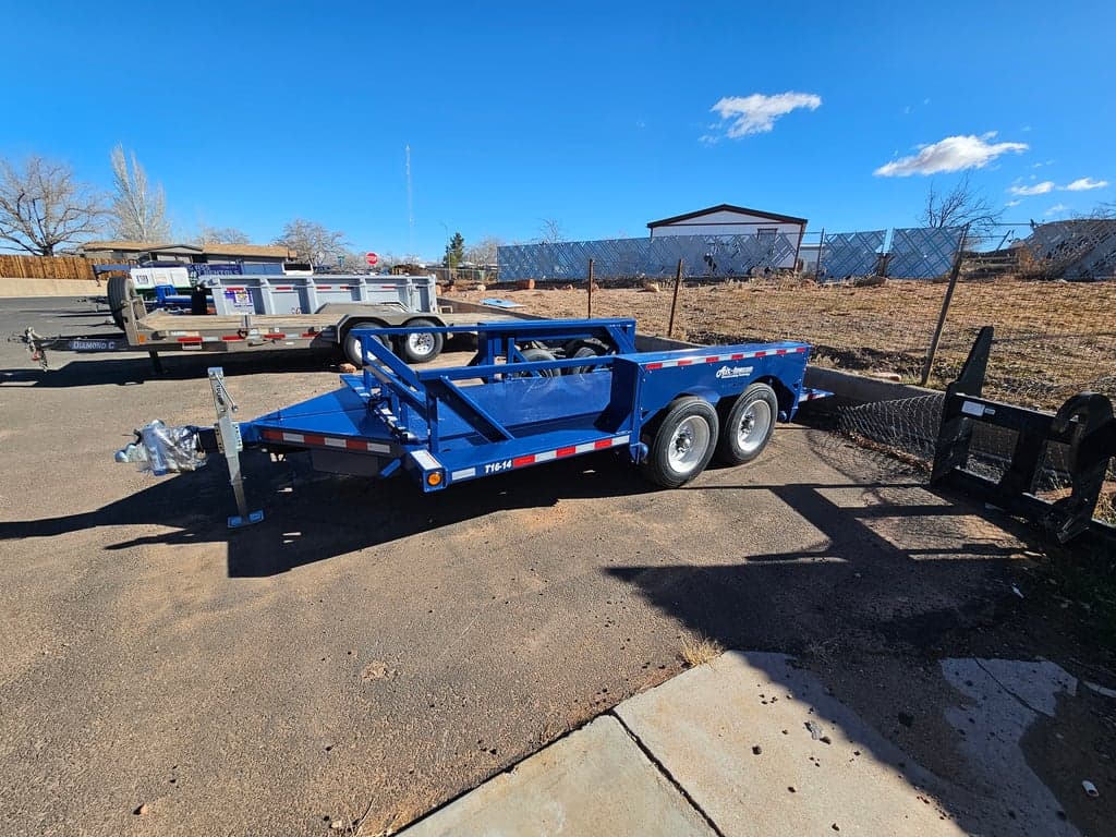 Air-Tow T16-14 14,000# capacity Deck Size 6'3" x 16' Tandem axles with Electric Brakes 17" wheels 16 ply tires Air-Tow T16-14 14,000# capacity Deck Size 6'3" x 16' Tandem axles with Electric Brakes 17" wheels 16 ply tires